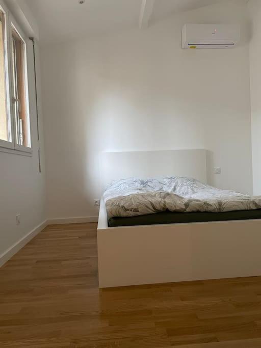 Appartement Atypique Et Fraichement Renove Saint-Vallier (Drome) Exterior foto